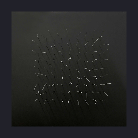 047